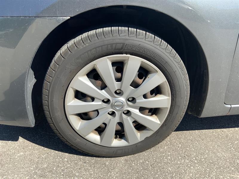 nissan Sentra 2017 - 9