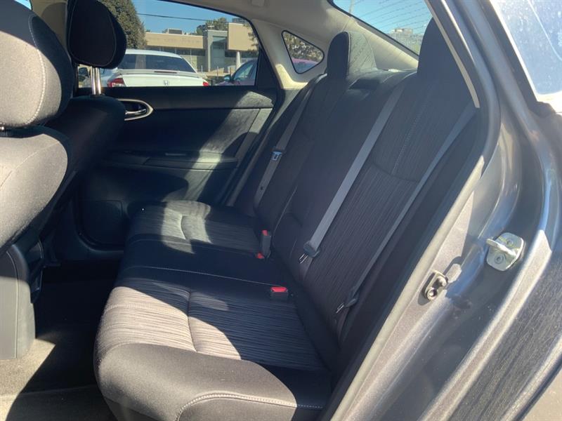 nissan Sentra 2017 - 19