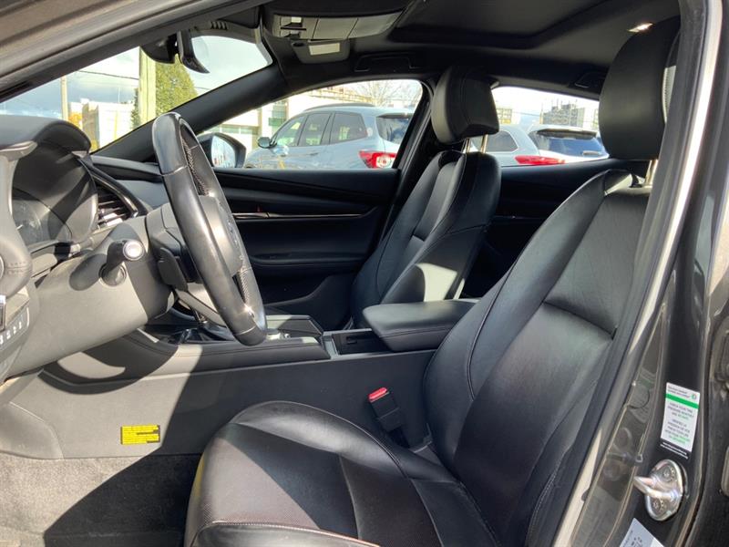 mazda Mazda3 2021 - 17