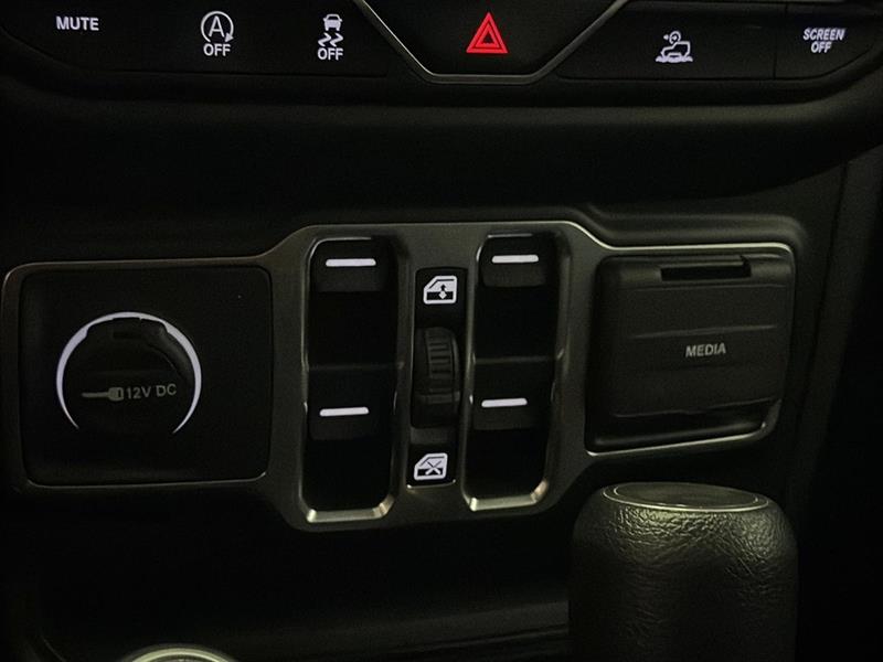 jeep Wrangler 2022 - 19