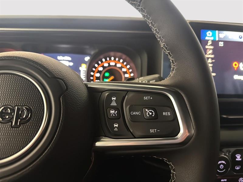 jeep Wrangler 2026 - 26