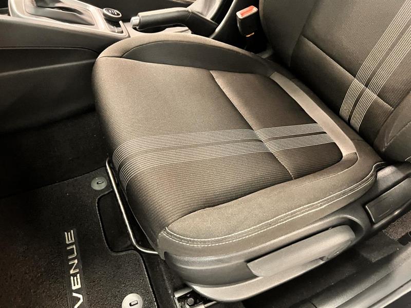 hyundai Venue 2022 - 17