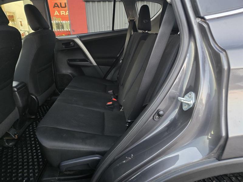 toyota RAV4 2017 - 12