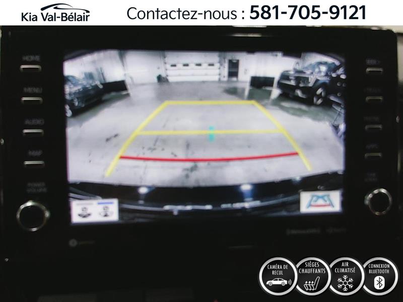 toyota Camry 2022 - 16