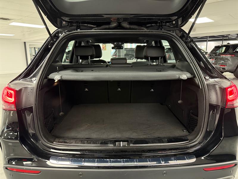 mercedes-benz AMG GLA 35 2022 - 13