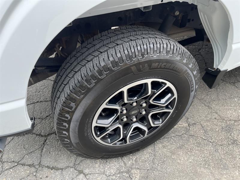 ford F-150 2022 - 15