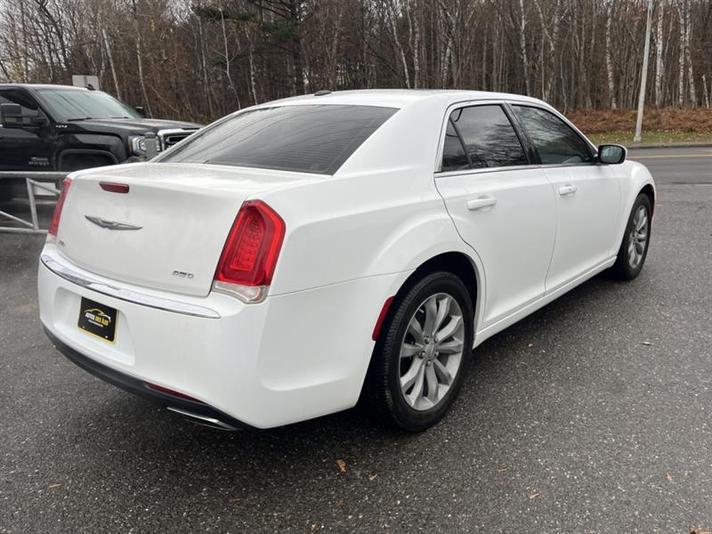 chrysler 300 2017 - 10