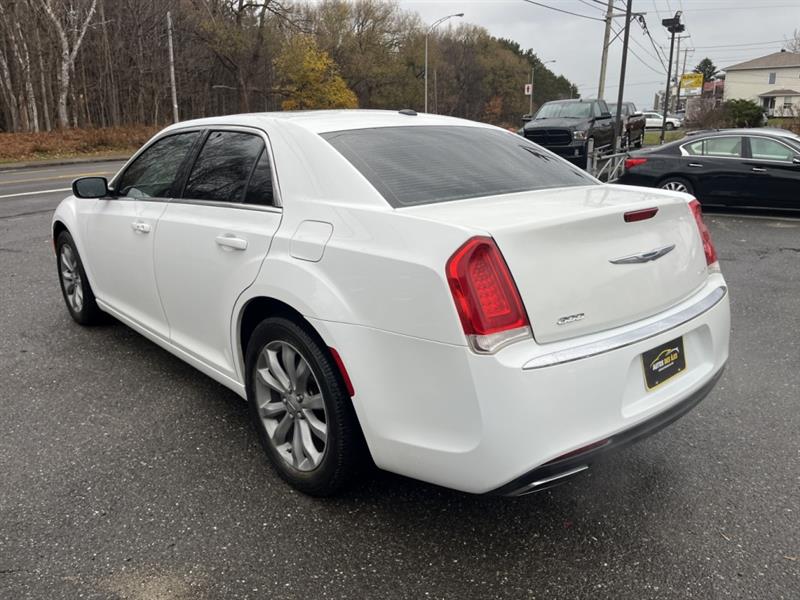 chrysler 300 2017 - 15