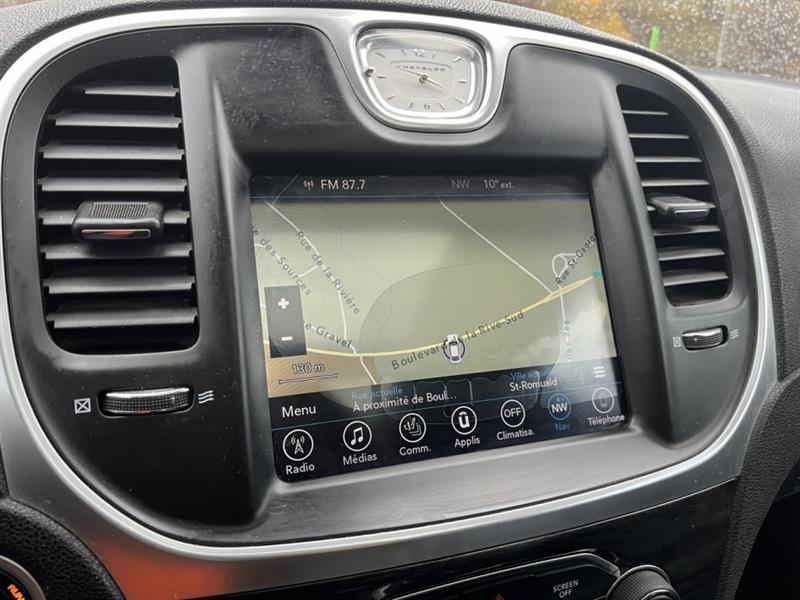 chrysler 300 2017 - 25