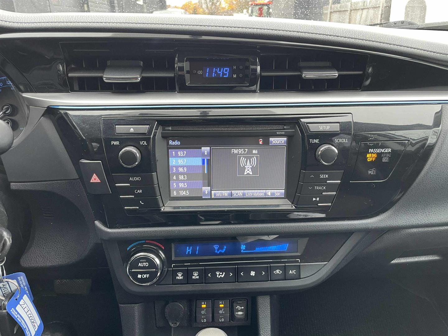 toyota Corolla 2015 - 11