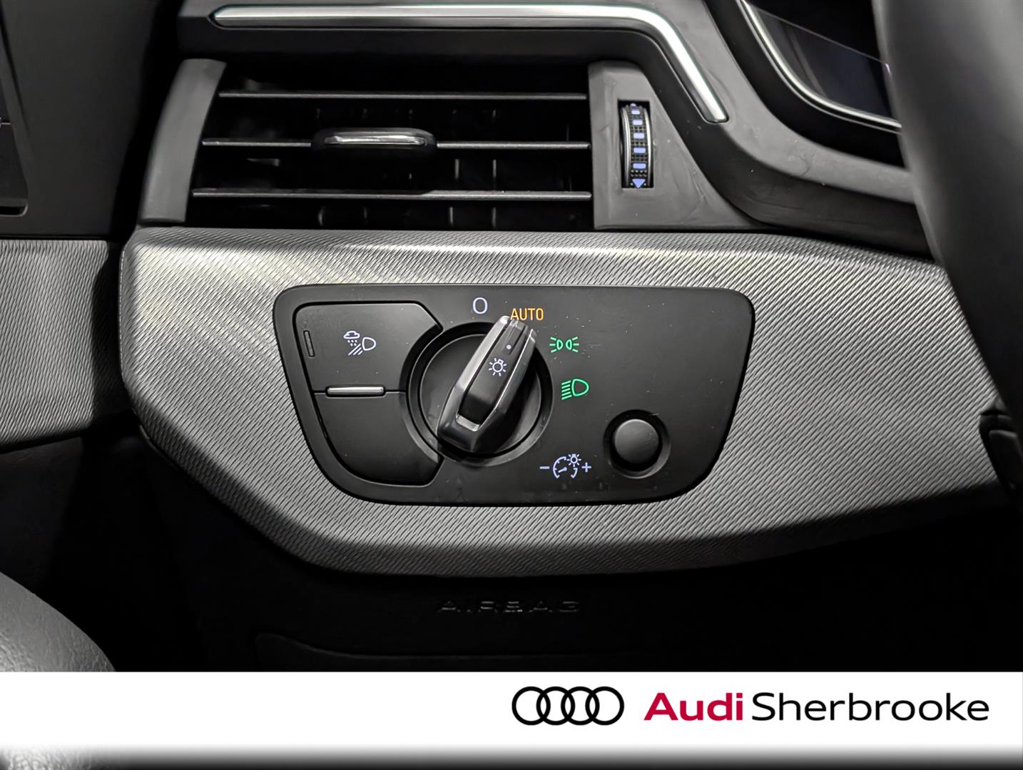 audi A4 Sedan 2023 - 22