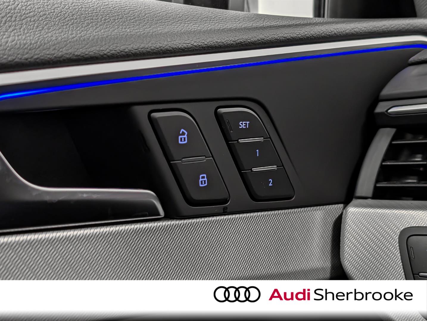 audi A4 Sedan 2023 - 23