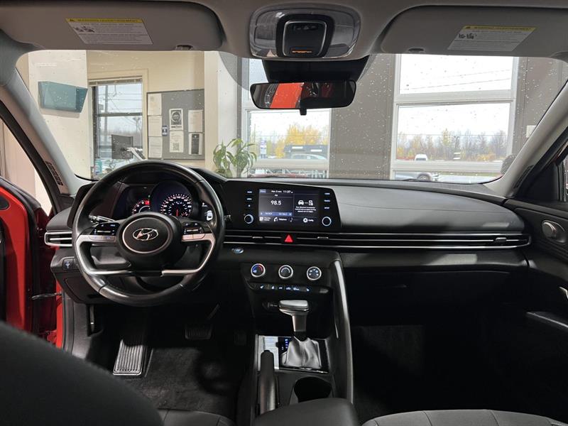 hyundai Elantra 2021 - 26