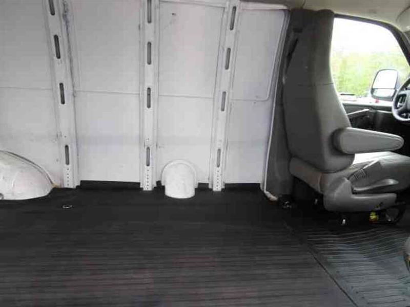 chevrolet Express utilitaire 2020 - 23