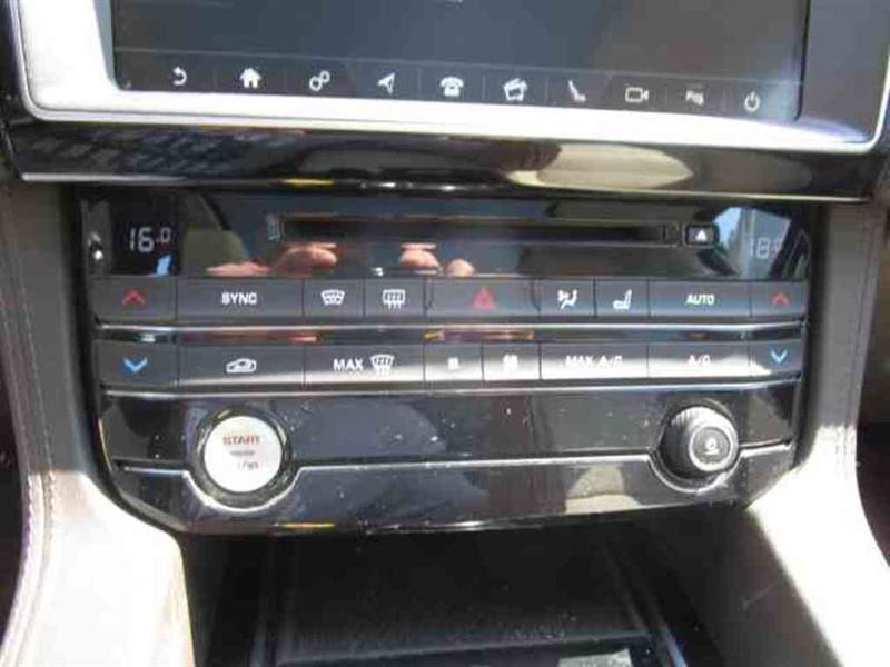 jaguar F-PACE 2019 - 19