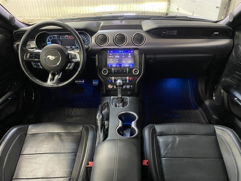 ford Mustang 2020 - 24