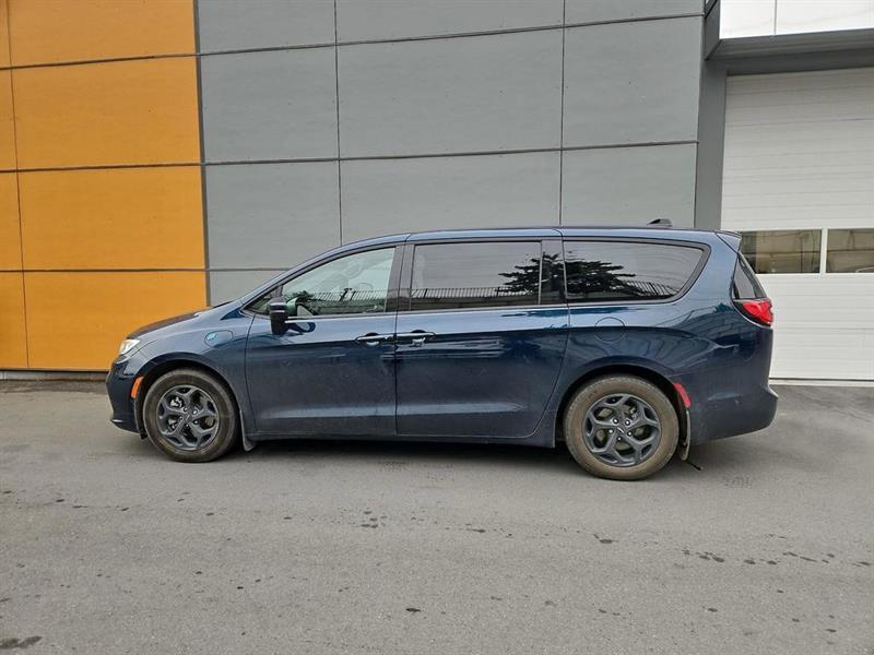 chrysler Pacifica Hybrid 2023 - 3