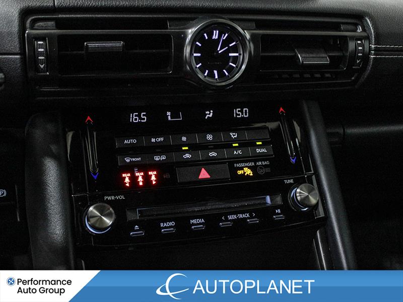 lexus IS 300 2023 - 26