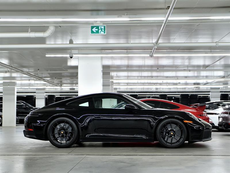 porsche 911 2025 - 2