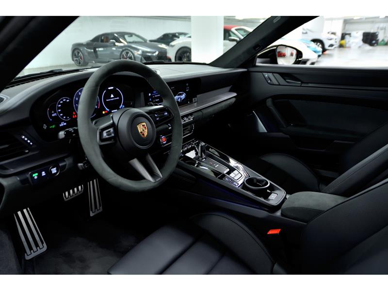 porsche 911 2025 - 13