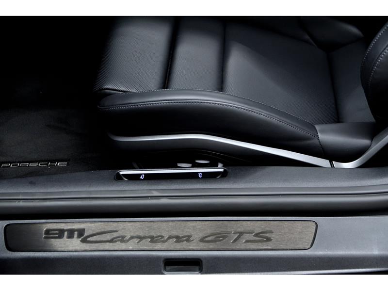 porsche 911 2025 - 15