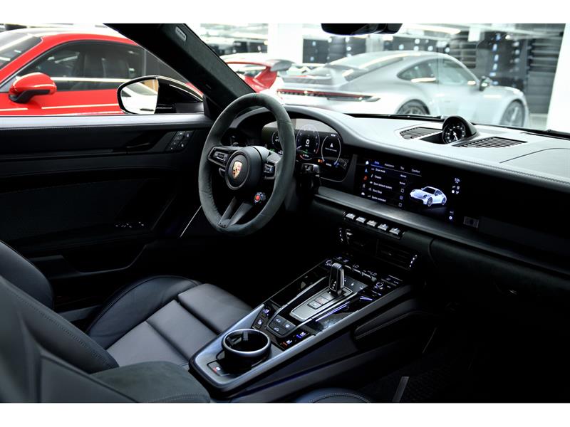 porsche 911 2025 - 33