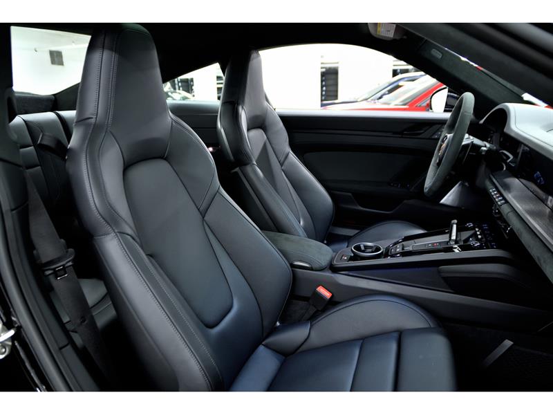 porsche 911 2025 - 36