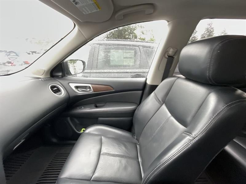 nissan Pathfinder 2019 - 19