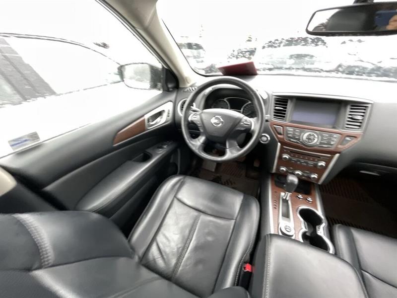 nissan Pathfinder 2019 - 25