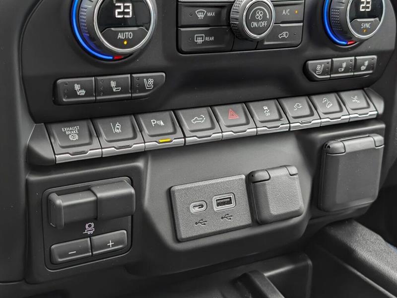 chevrolet Silverado 2500HD 2023 - 17