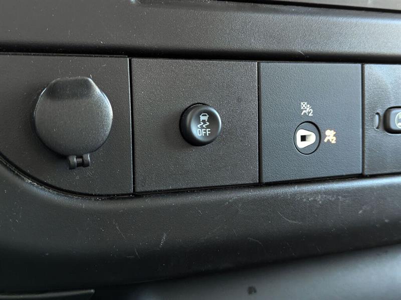 gmc Savana 2023 - 12