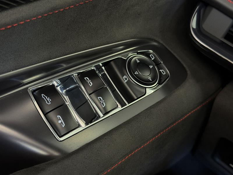 chevrolet Corvette 2024 - 26