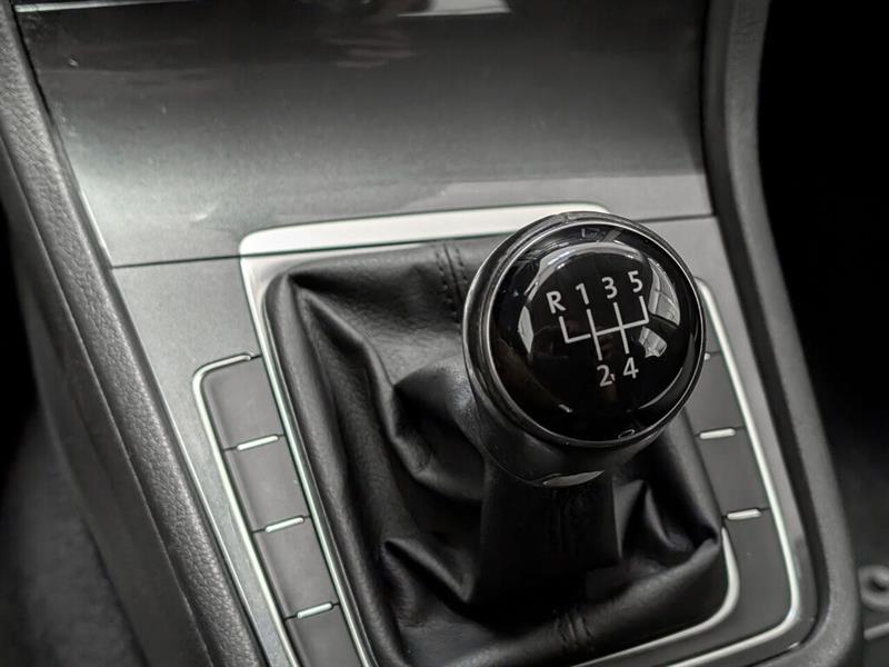 volkswagen Golf 2018 - 17