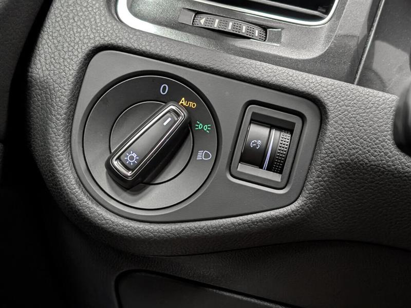 volkswagen Golf 2018 - 21