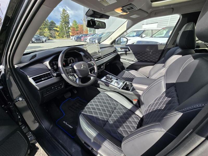 mitsubishi Outlander rechargeable 2024 - 16