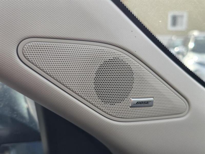 mitsubishi Outlander rechargeable 2024 - 31