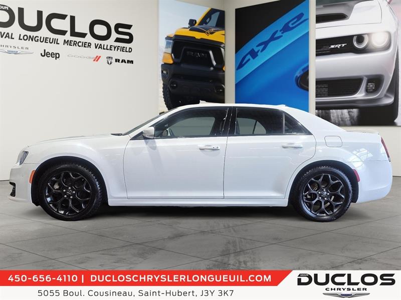 chrysler 300 2023 - 5