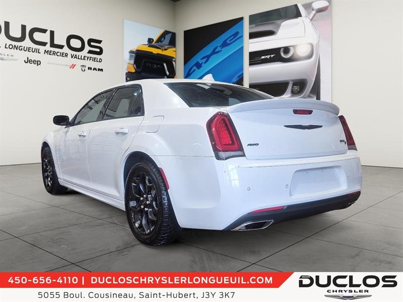 chrysler 300 2023 - 6