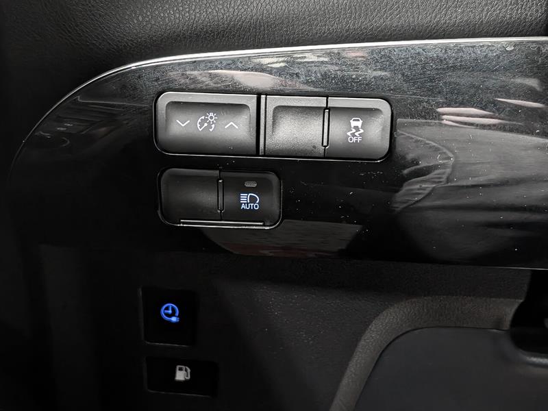 toyota Prius Prime 2020 - 16