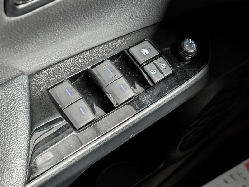 toyota Prius Prime 2020 - 17