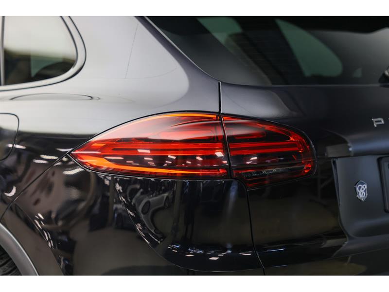 porsche Cayenne 2016 - 18