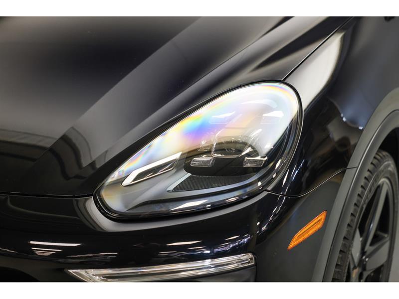 porsche Cayenne 2016 - 24