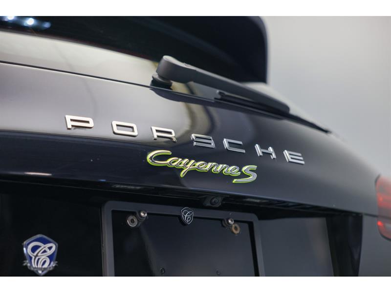 porsche Cayenne 2016 - 26