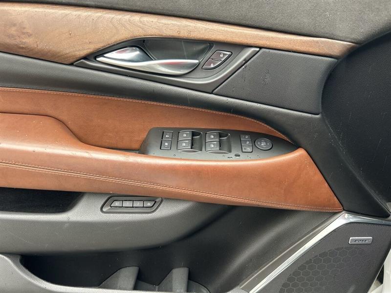 cadillac Escalade 2017 - 21