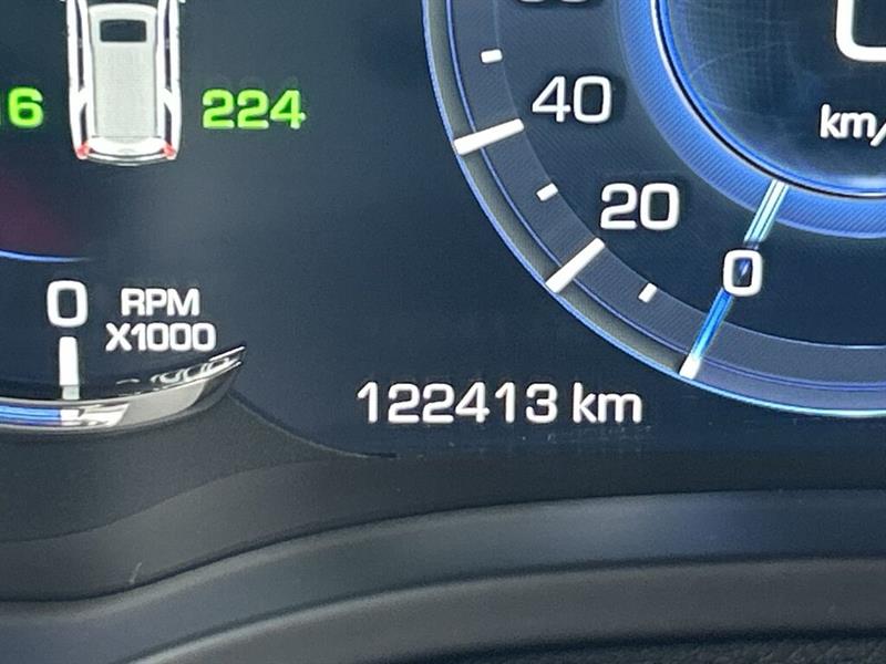 cadillac Escalade 2017 - 23