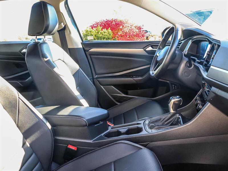 volkswagen Jetta 2022 - 26