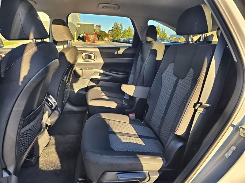 kia Sorento 2023 - 26