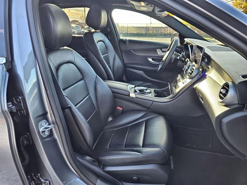 mercedes-benz C300 2020 - 26