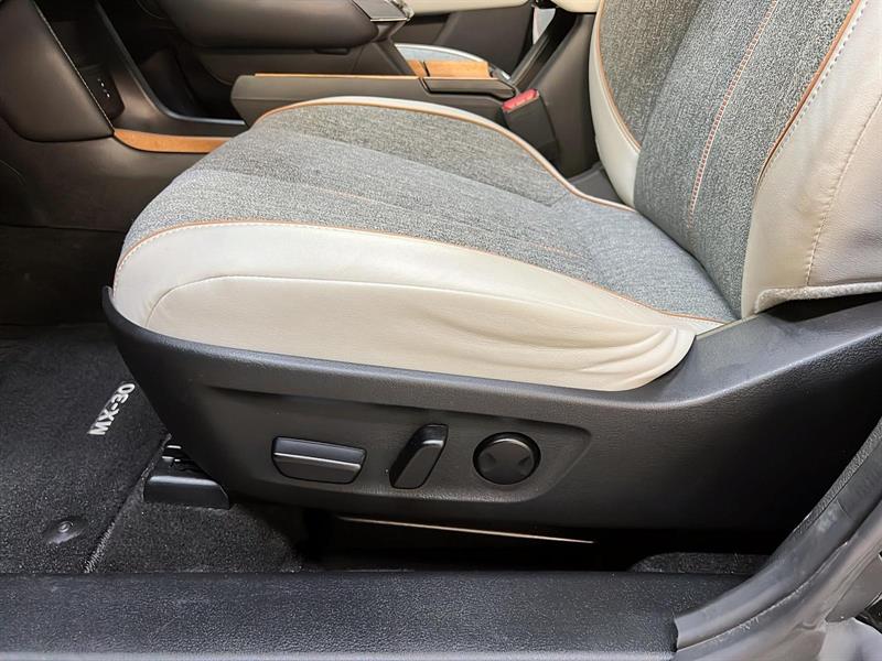 mazda MX-30 2022 - 26