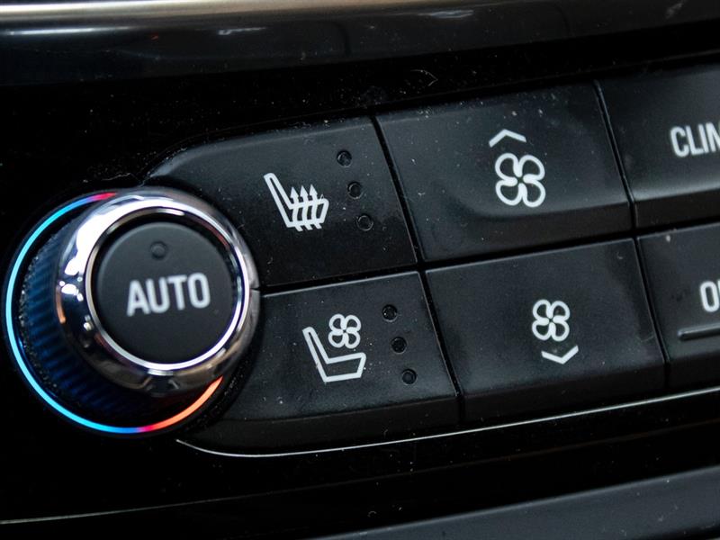 buick LaCrosse 2017 - 22